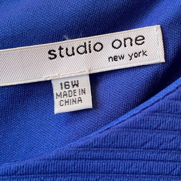 COBALT BLUE FRONT PLEATED SHORT SLEEVE DRESS BY STUDIO ONE SIZE 16W - Picture 4 of 6